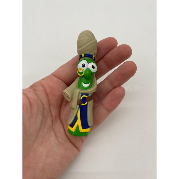Vintage VeggieTales Archibald Asparagus as Jonah Figurine Toy - Picture 4 of 5